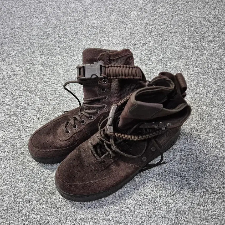 [BUNJANG] Nike SF Air Force 1 High Velvet Brown (260) / 나이키 sf 에어포스1 하이 벨벳브라운 260
