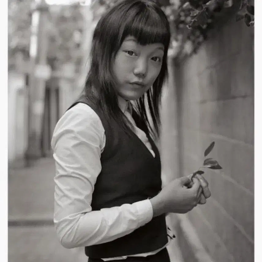 [BUNJANG] Kid Nostalgia Photobook Park Sung-jin Photographer / (구매) 키드 노스탤지어 사진책 박성진 사진가
