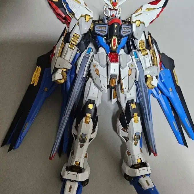 [BUNJANG] MGEX Strike Freedom Gundam - Partially Assembled / mgex 스트라이크 프리덤 가조립