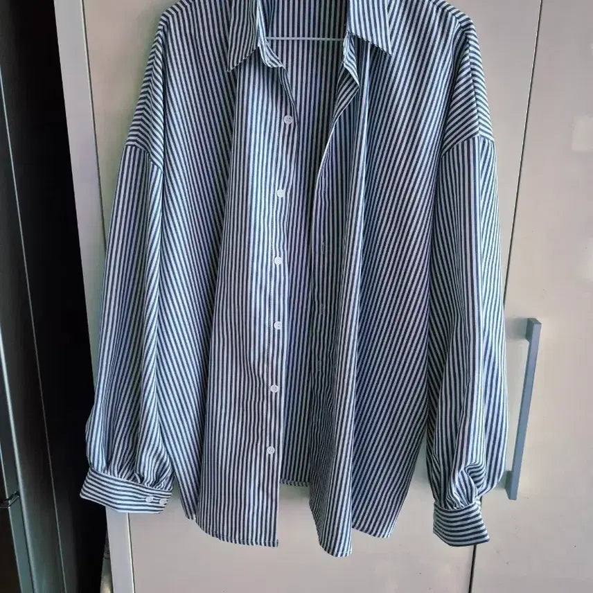 [BUNJANG] Striped Loose Fit Blouse / 스트라이프 남방 블라우스 루즈핏