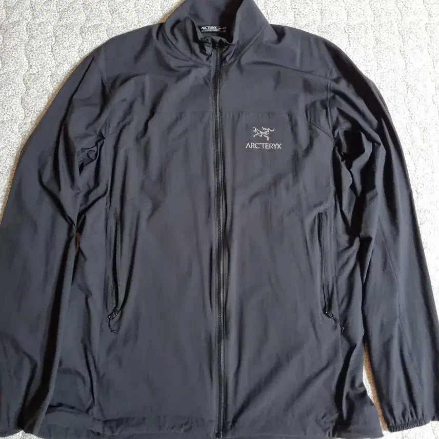 [BUNJANG] Arc'teryx Squamish Jacket Black Large / 아크테릭스 스쿼미시 자켓 블랙 라지