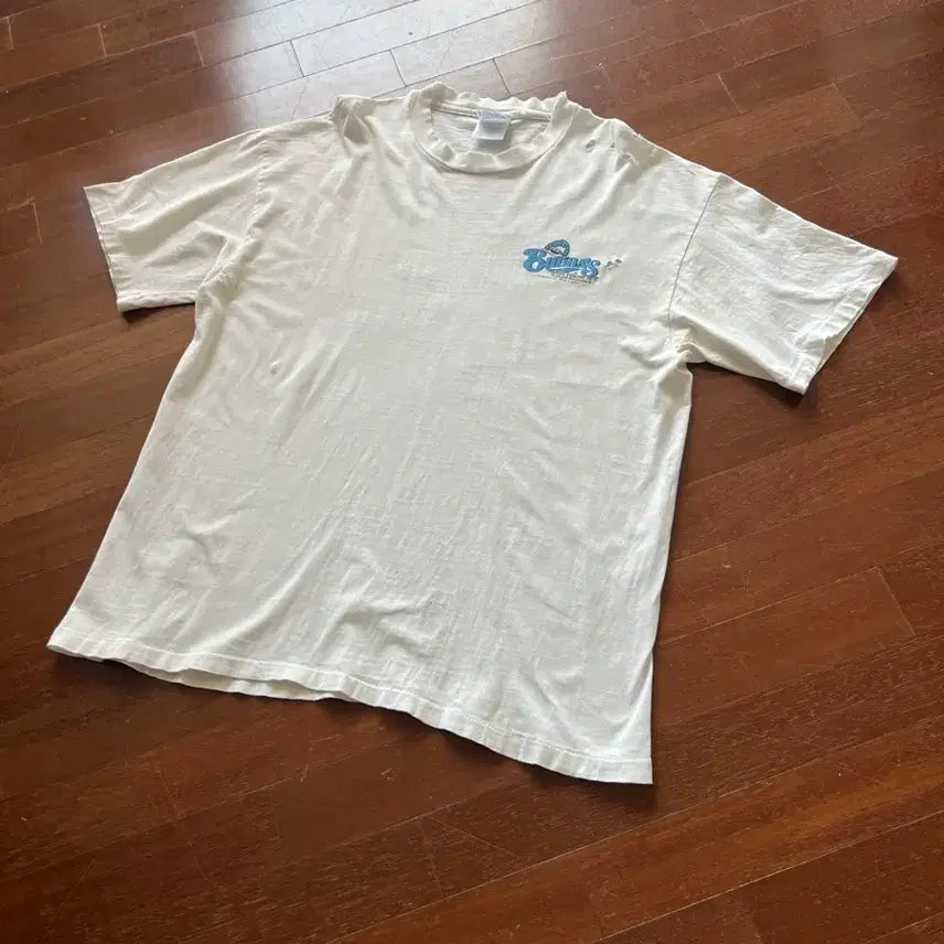 [BUNJANG] Vintage Haines Bubba's White Short Sleeve T-Shirt / 빈티지 헤인즈 Bubba's 흰색 반팔 티셔츠