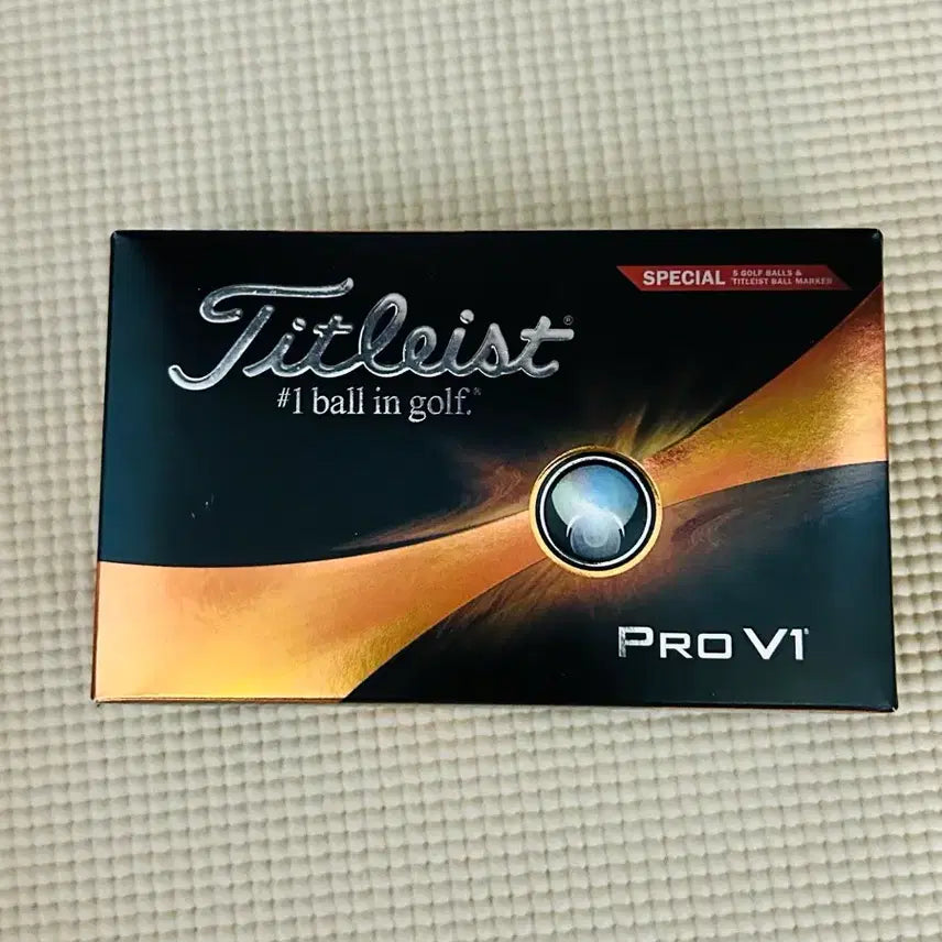 [BUNJANG] Titleist Pro V1 Golf Balls 5-Ball + Ball Marker Set Bundle (10 Sets) / 타이틀리스트 Pro V1 볼 5구 볼마커세트 10세트