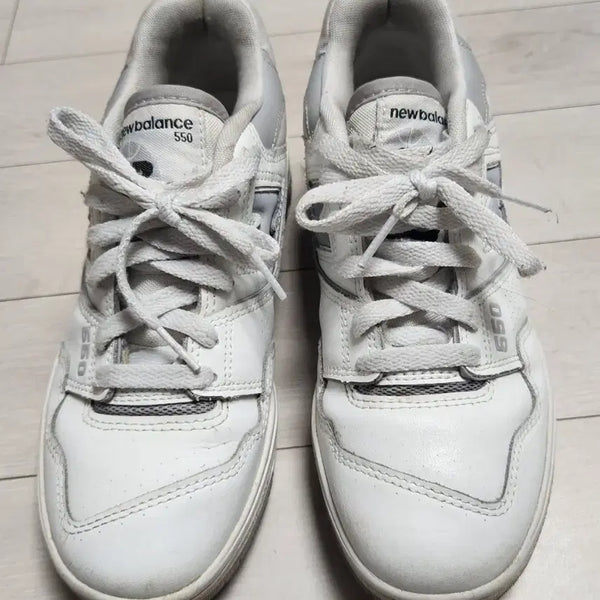 [BUNJANG] New Balance 550 White Sneakers (240) / 뉴발란스 550 흰색 운동화 240