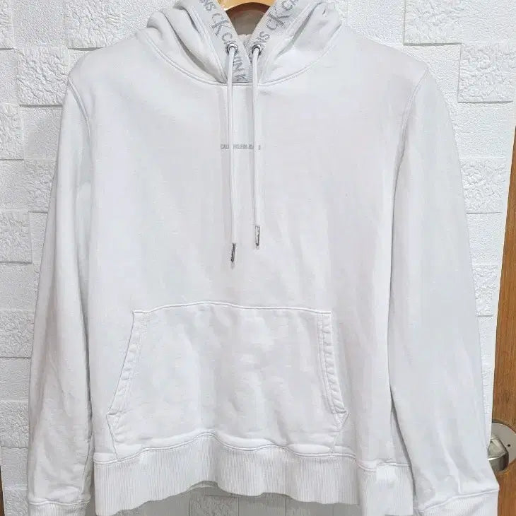 [BUNJANG] Calvin Klein Jeans White Hoodie / 캘빈클라인진 CK 흰색 후드티