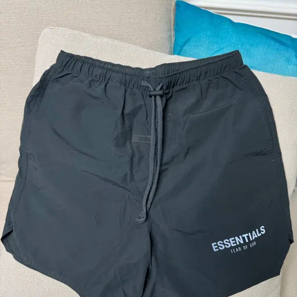 [BUNJANG] Fear of God Essentials Nylon Shorts / 에센셜 피어오브갓 나일론 쇼츠