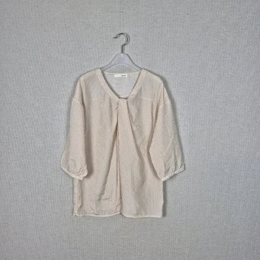 [BUNJANG] Beige Striped 7/10 Sleeve Blouse / (#66,77추천)베이지 스트라이프 7부소매 블라우스