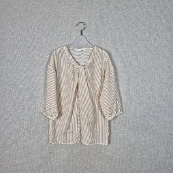 [BUNJANG] Beige Striped 7/10 Sleeve Blouse / (#66,77추천)베이지 스트라이프 7부소매 블라우스