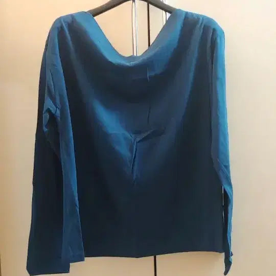 [BUNJANG] Green Blue Point T-shirt / 이쁜 청록색 티