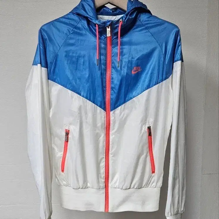 [BUNJANG] Nike Windrunner Jacket Women's / 나이키 윈드러너 바람막이 여 44  55