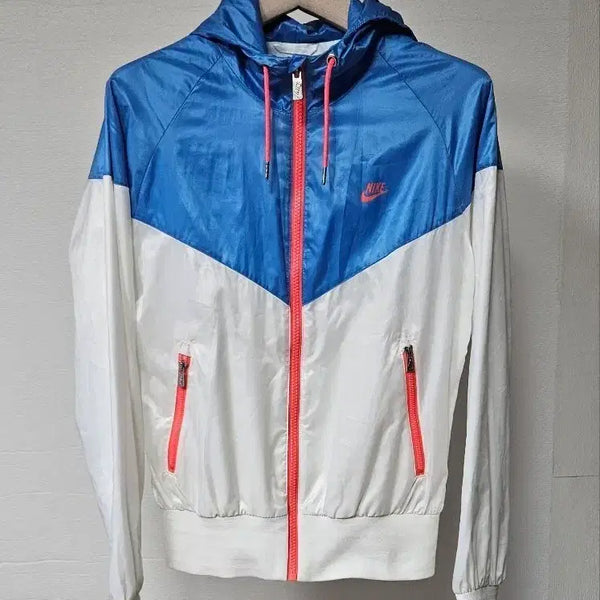 [BUNJANG] Nike Windrunner Jacket Women's / 나이키 윈드러너 바람막이 여 44  55