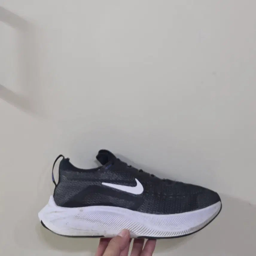 [BUNJANG] Nike Zoom Fly 4 Carbon Plate Running Shoes / [285] 나이키 줌플라이4 블랙화이트 카본플레이트