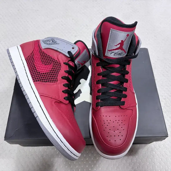 [BUNJANG] Air Jordan 1 Retro '89 Toro Fire Red / 에어 조던 1 레트로 '89 토로 / 파이어 레드