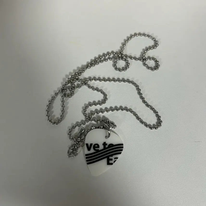 [BUNJANG] Wave to Earth Pick Necklace MD / 웨이브투어스 피크 목걸이 MD wave to earth 굿즈