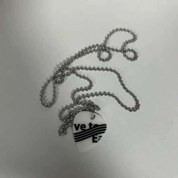 [BUNJANG] Wave to Earth Pick Necklace MD / 웨이브투어스 피크 목걸이 MD wave to earth 굿즈