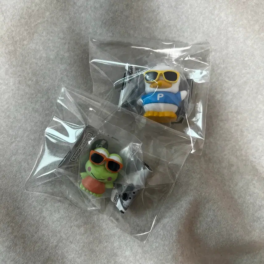 [BUNJANG] Sanrio Characters Sunglasses Gacha Keropi & Pekkle Miniature Figures / 산리오 선글라스 가챠 케로피 페클