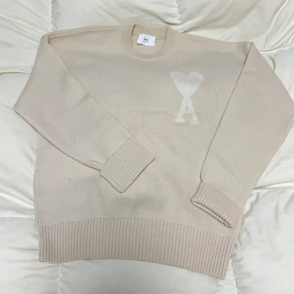 [BUNJANG] AMI Paris Intarsia Sweater Vanilla White / AMI Paris 인타르시아 스웨터 바닐라 화이트