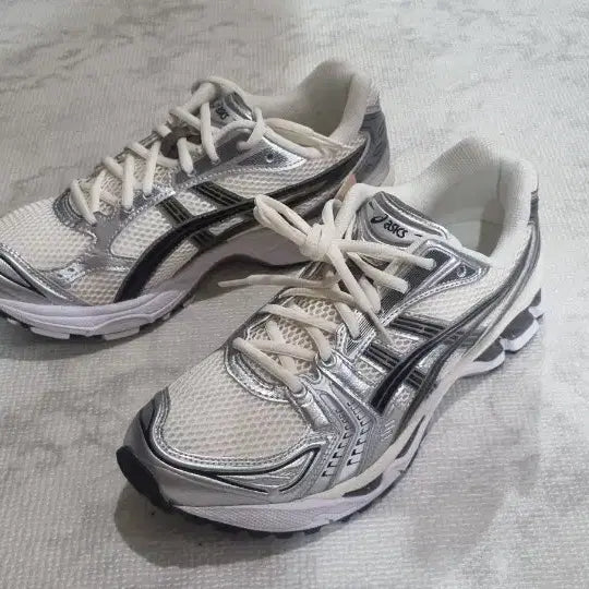 [BUNJANG] ASICS Gel-Kayano 14 Cream Black / 아식스 젤 카야노 14 크림 블랙 260