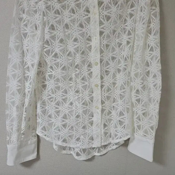 [BUNJANG] K'DABA White Lace Blouse Size 55 / K'DABA 화이트 레이스 블라우스55