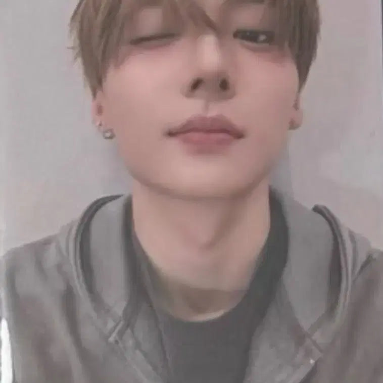 [BUNJANG] ALDI ONE Alpha Drive One Sangwon QQ Music Online Exclusive Photocard (Wink) + NFC / 알디원 알파드라이브원 상원 QQ뮤직 온라인 한정 포토카드(윙크)+NFC