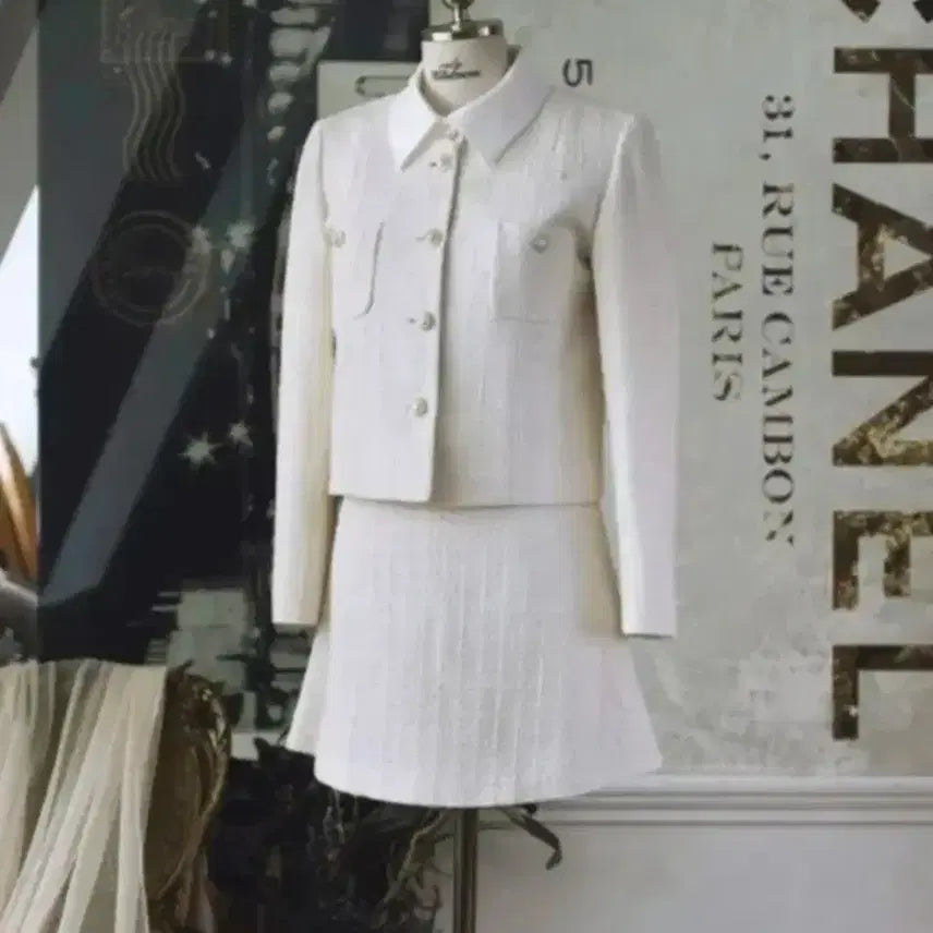 [BUNJANG] MilkCocoa Amelie Line Classic White Tweed Skirt (Size S) / 밀크코코아 아멜리라인 클래식 화이트 트위드스커트 S사이즈