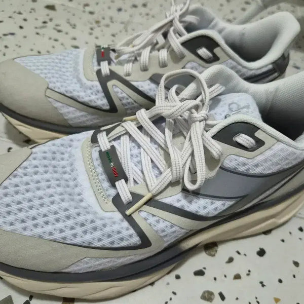[BUNJANG] Diadora Atomo V7000 Running Shoes - 265mm / 디아도라 아토모V7000 265mm