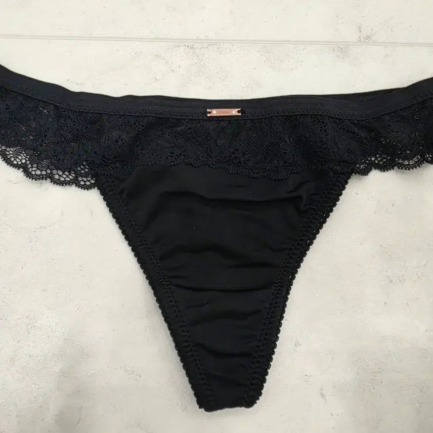 [BUNJANG] Evelyn Black Basic Panty Size 90 / 에블린 블랙 베이직 팬티 90사이즈