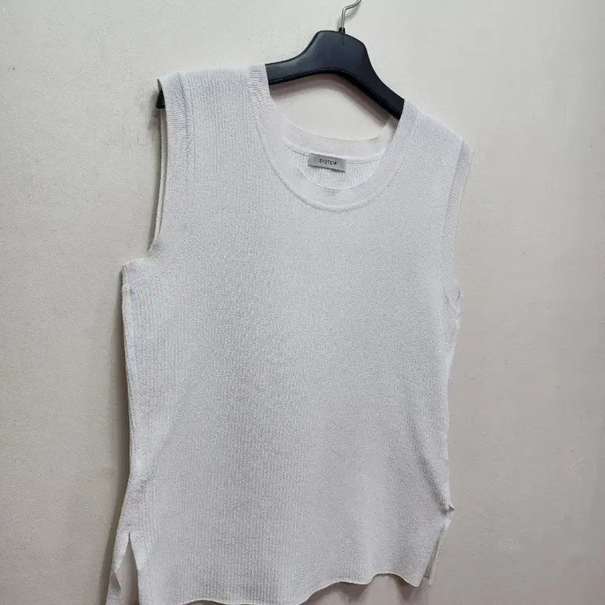 [BUNJANG] System Sleeveless Knit Top / 시스템 민소매 니트