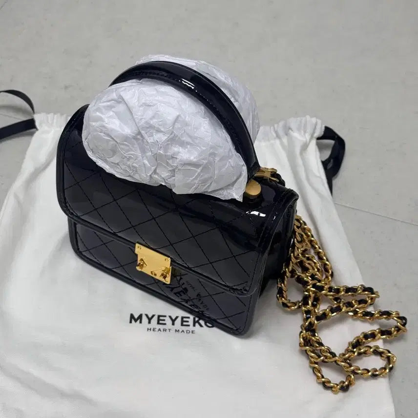[BUNJANG] MYKKO Sophia Small Black Patent Leather Bag with Gold Hardware / 마이아이코 소피아 스몰 (블랙/금장)