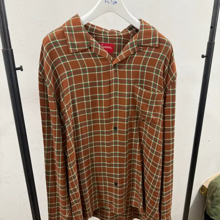 [BUNJANG] Supreme Shirt L / 슈프림 셔츠 L