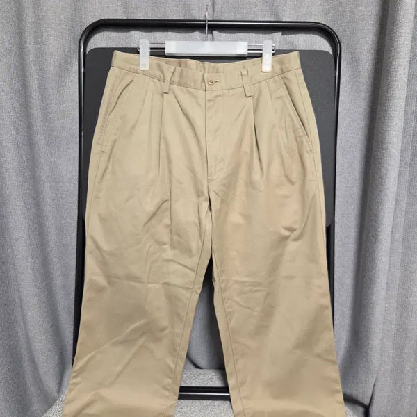 [BUNJANG] Uniqlo Two-Tuck Wide Cotton Pants Beige Size 32 / Uniqlo 투턱 와이드 코튼 팬츠 32