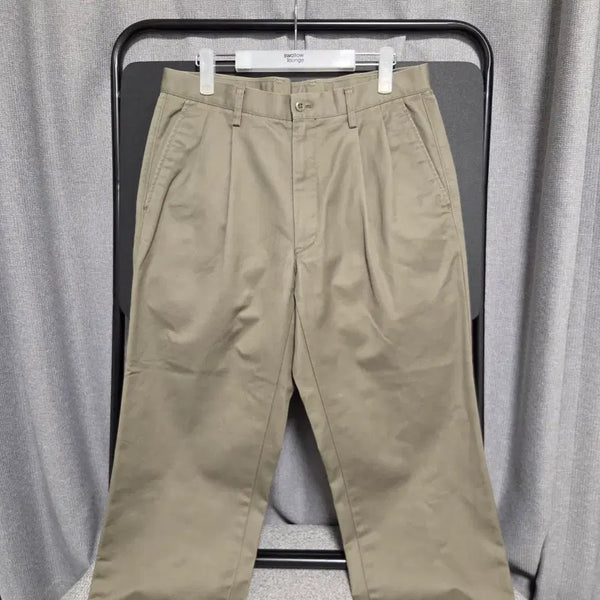 [BUNJANG] Uniqlo Two-Tuck Wide Cotton Pants Size 31 / Uniqlo 투턱 와이드 코튼 팬츠 31