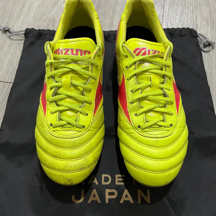 [BUNJANG] Mizuno Morelia 2 MD JPN 260 Soccer Cleats / 일본산 미즈노 모렐리아2 MD JPN [260] 축구화