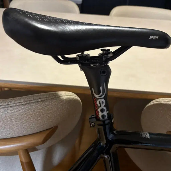 [BUNJANG] Deda Zero Seatpost & Unbranded Saddle Set / 데다제로 싯포스트,듣보 안장 판매