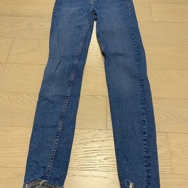 [BUNJANG] Zara Denim Jeans / Zara 자라 데님 청바지 데미지진 새상품