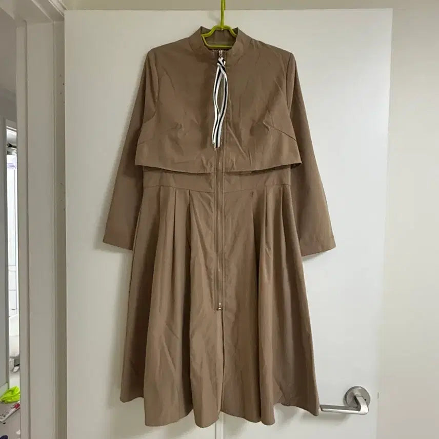 [BUNJANG] Beige Trench Jacket Flare Dress / 트렌치 자켓 원피스
