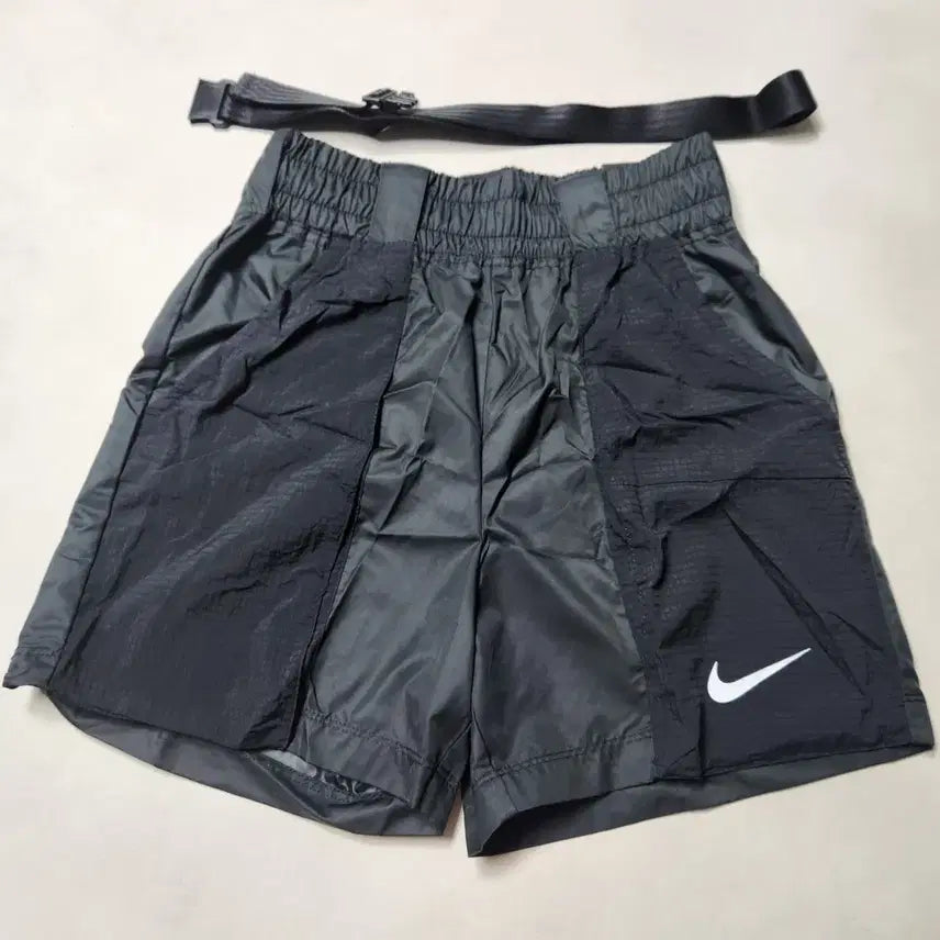 [BUNJANG] Nike Women's Woven Buckle Shorts / [S] 나이키 우먼스 우븐 버클 쇼츠 반바지