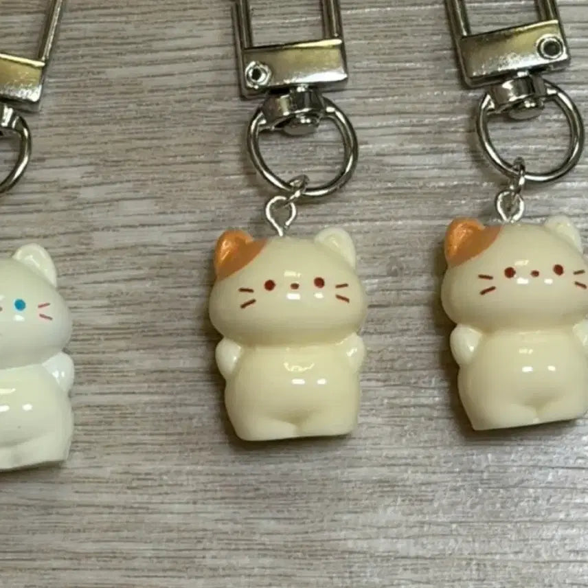 [BUNJANG] 6 Types Mini Kitten Keychain Figure Pendant Bag Charm Phone Strap / 6종류 열쇠고리 키링 피규어 펜던트 백참 키홀더 핸드폰줄 미니 아기고양이