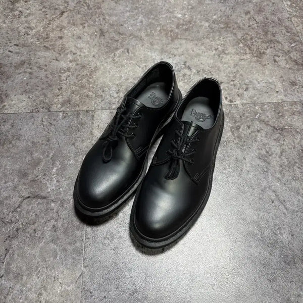 [BUNJANG] Dr. Martens 1461 Mono Leather Oxford Shoes / 닥터마틴 1461 모노 250 새상품급