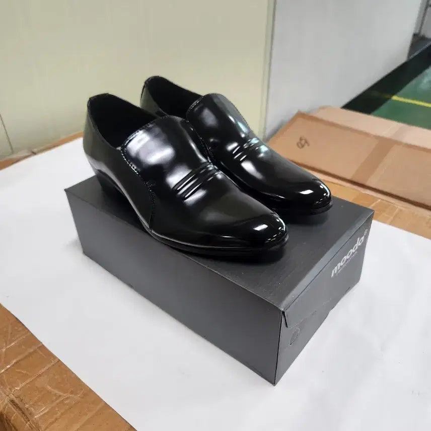 [BUNJANG] Cowhide Enamel Coated Dress Shoes Black 260mm / 소가죽 에나멜코팅 구두 260mm 새상품