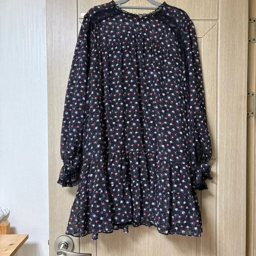 [BUNJANG] Floral Chiffon Mini Dress / 꽃무늬 쉬폰 미니 원피스