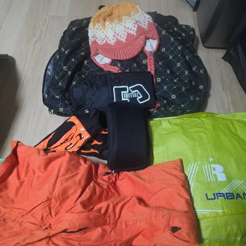 [BUNJANG] Snowboard Gear Bundle with Goggles / 중고 보드 용품 팝니다. 고글포함.