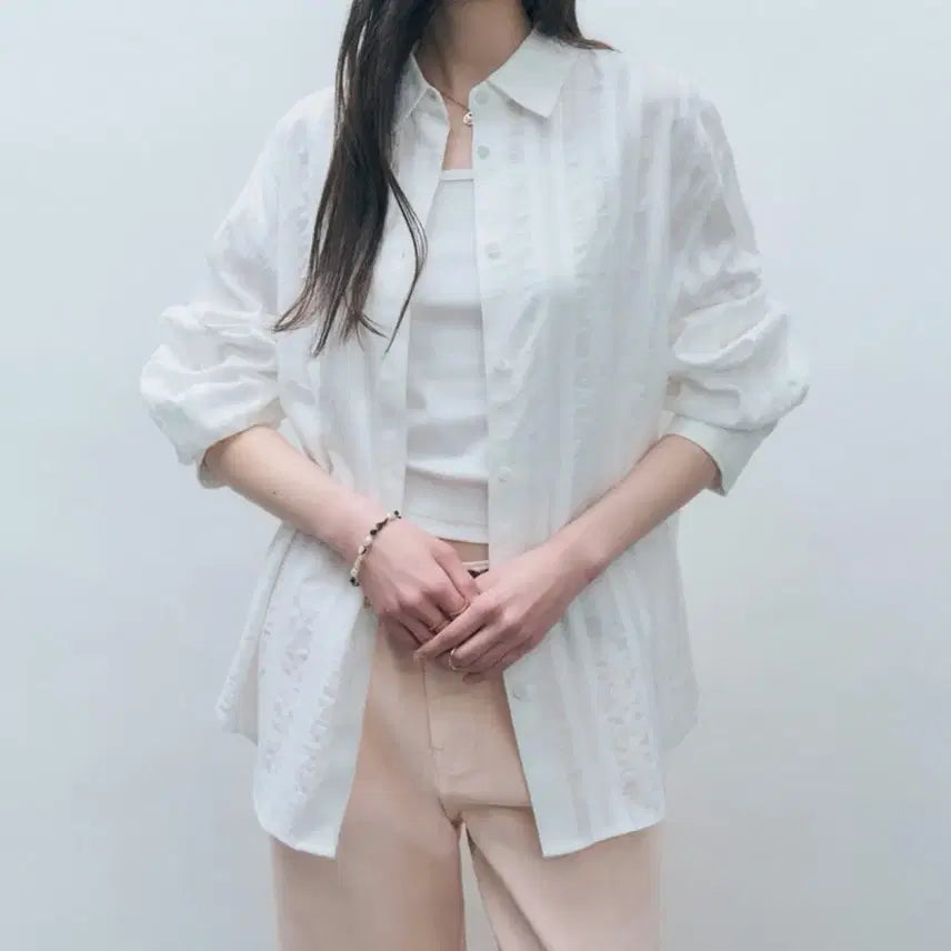[BUNJANG] Mongdol Lace Oversized Shirt / 몽돌 레이스 오버핏 셔츠