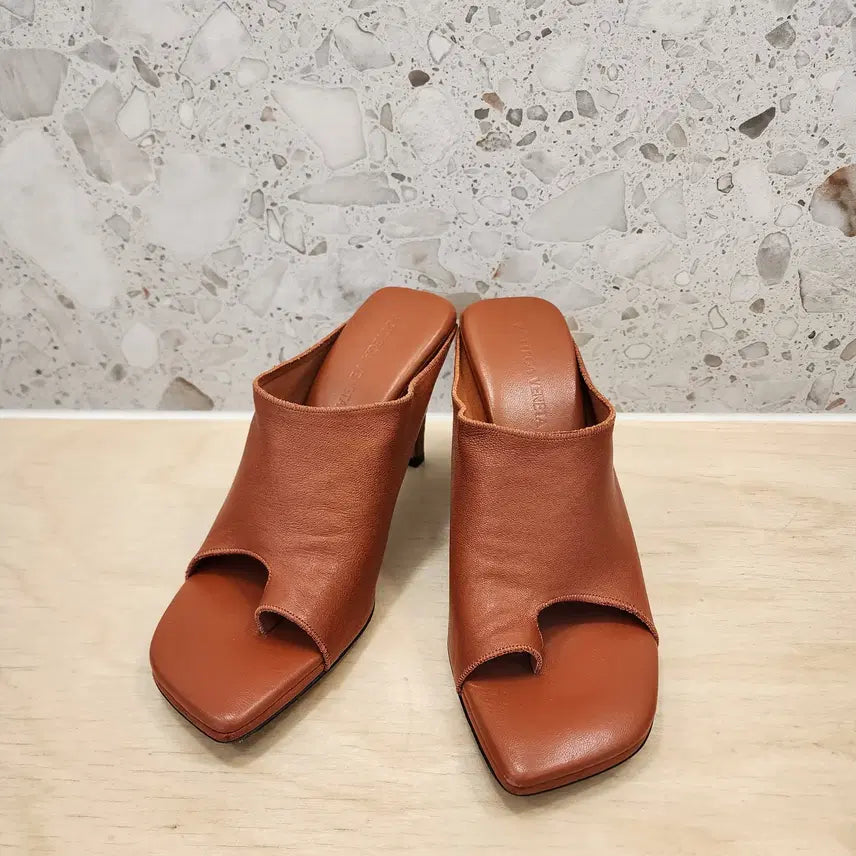 [BUNJANG] Bottega Veneta Leather Slides Brown Size 36.5 / 보테가베네타 슬리퍼 브라운 36.5