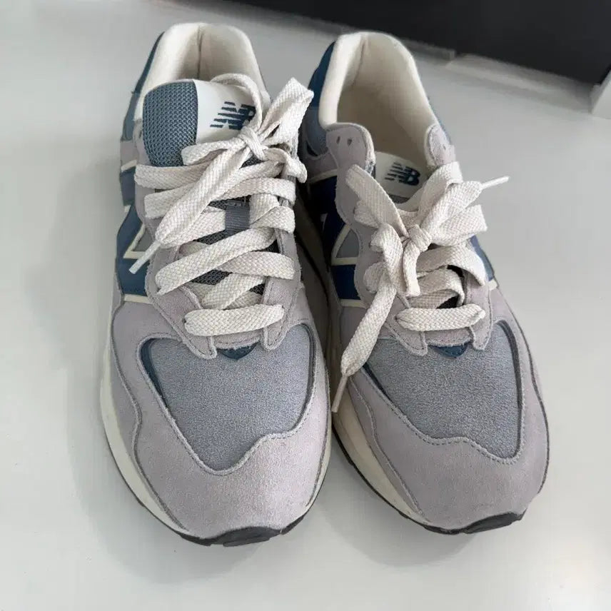 [BUNJANG] New Balance Suede Sneakers Grey/Navy 275mm / 뉴발란스 운동화 스웨이드 그레이/네이비 275mm