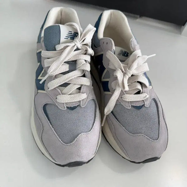 [BUNJANG] New Balance Suede Sneakers Grey/Navy 275mm / 뉴발란스 운동화 스웨이드 그레이/네이비 275mm