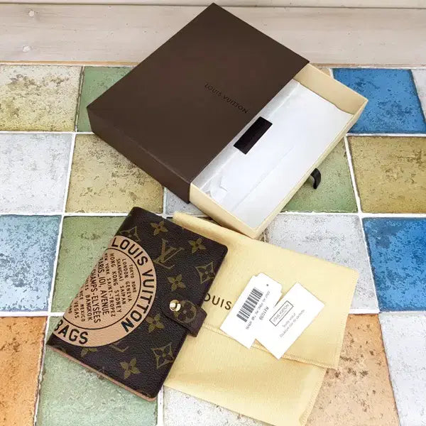 [BUNJANG] Louis Vuitton Monogram Small Ring Diary Trunk & Bag Accessory / [새제품]루이비통 모노그램 스몰링 다이어리 트렁크&백스