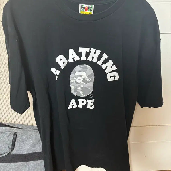 [BUNJANG] BAPE Short Sleeve T-Shirt XL / 베이프 반팔티 xl