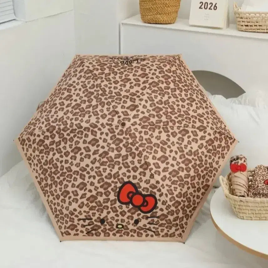 [BUNJANG] Hello Kitty Leopard Print Parasol Umbrella (Sealed) / 미개봉)헬로키티 레오파드 호피 양산 겸용 우산