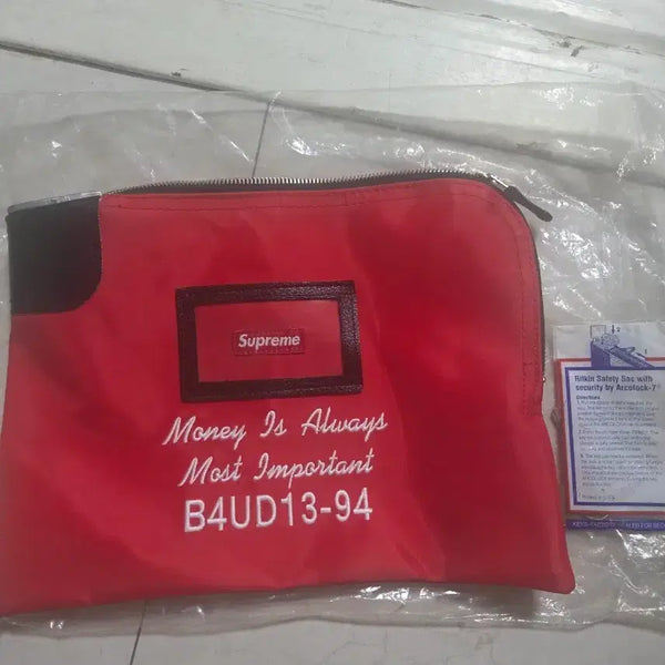 [BUNJANG] Supreme Leafkin Safety Pouch / 슈프림 리프킨 세이프티 파우치